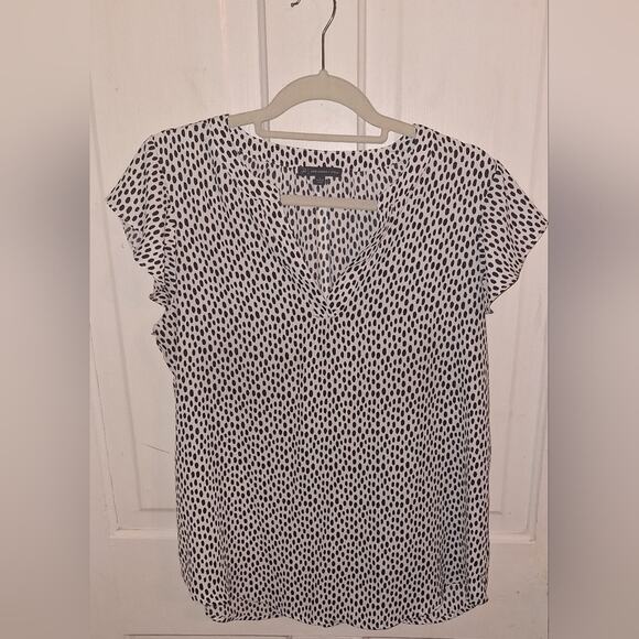 Adrianna Papell Flutter Sleeve White & Black Spotted Blouse Size Large Office - Picture 1 of 5